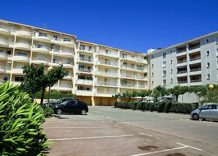 Les Jardins D'eden By Interhome Lejlighed Saint-Raphaël